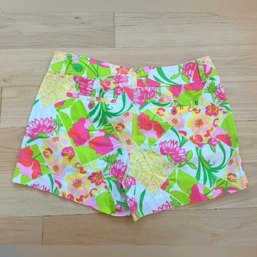 Lilly Pulitzer Fields Forever Mid Rise Callahan Shorts 100% Cotton Size 8 - Picture 8 of 10